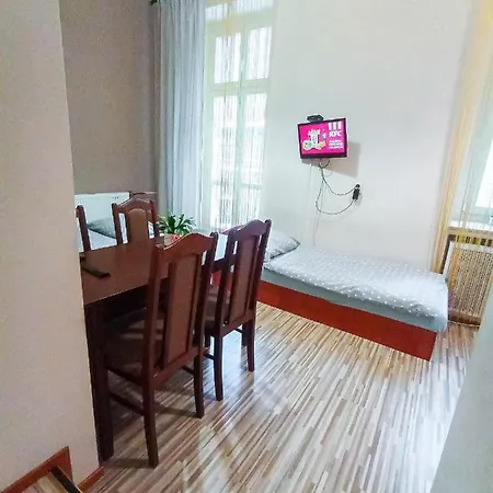בית אירוח Piotrkowska 101 לודז'