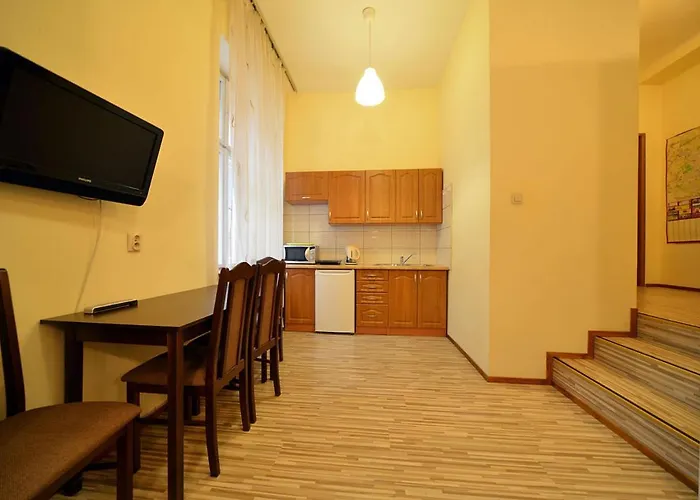 Quarto em Acomodações Particulares Piotrkowska 101 *